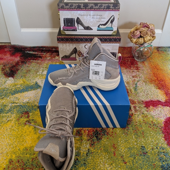 Adidas shoe - Picture 4 of 7